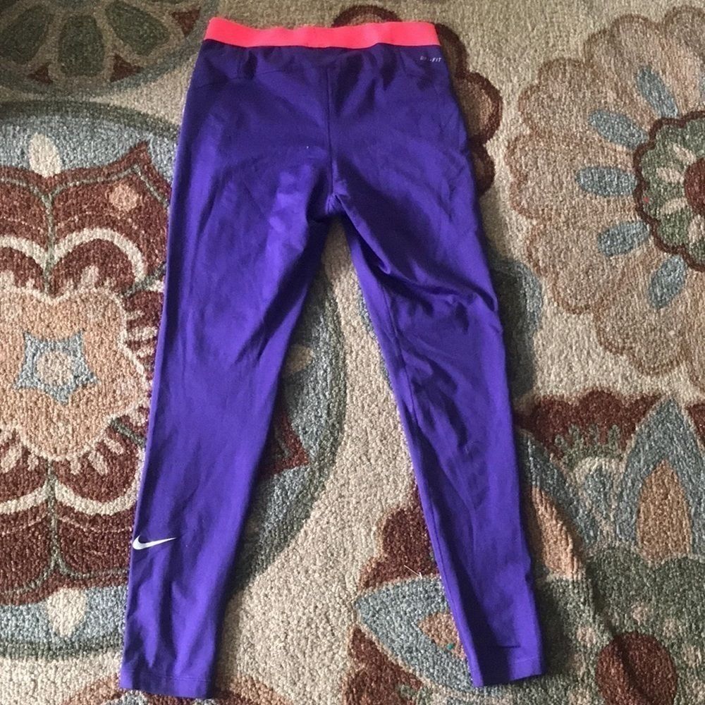 EUC NIKE PRO LEGGINGS SIZE LARGE DRI FIT - Picture 6 of 11